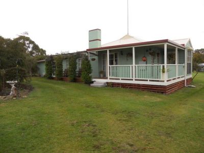 12 Waring Street East , Tarpeena