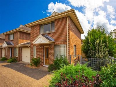 3 / 10 Platypus  Cl, Figtree
