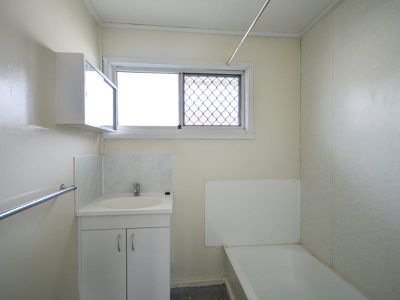 12 Neilson Crescent, Riverview