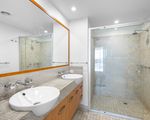 unit 204 / 13 Nicklin Way, Minyama