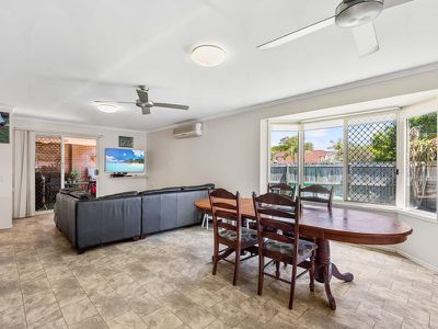 2 / 22 Radiata Drive, Maroochydore