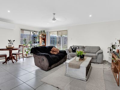90 Sarah Drive, Yamanto