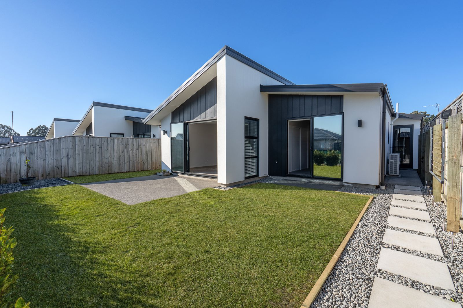 15 Burrow Street