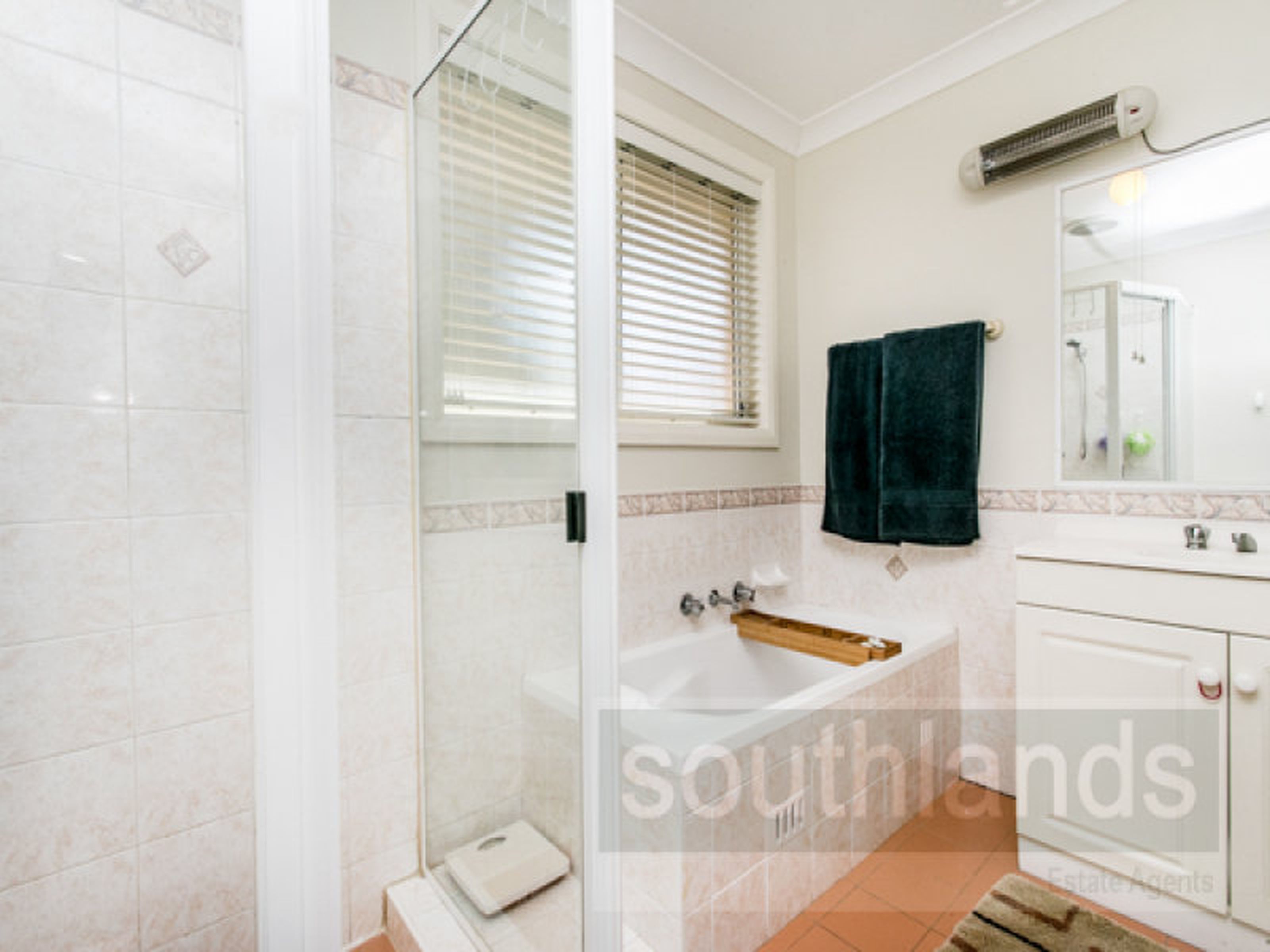 4)41 First Street, KINGSWOOD