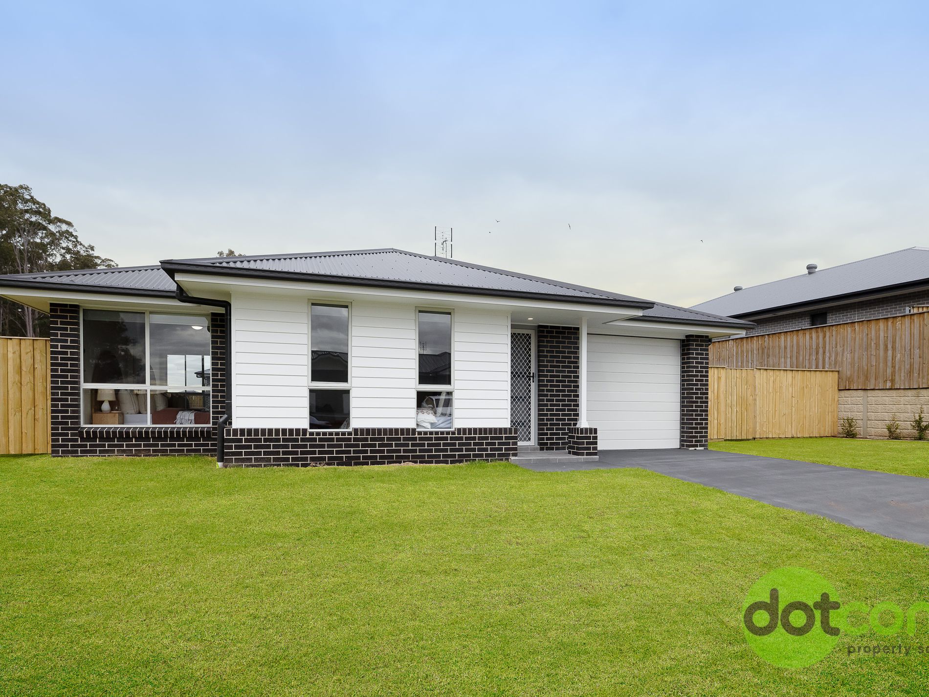 2 / 12 Aurora Way, Chisholm