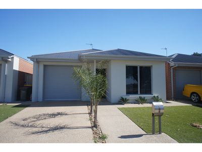 2 / 222 Baillie Street,, Horsham