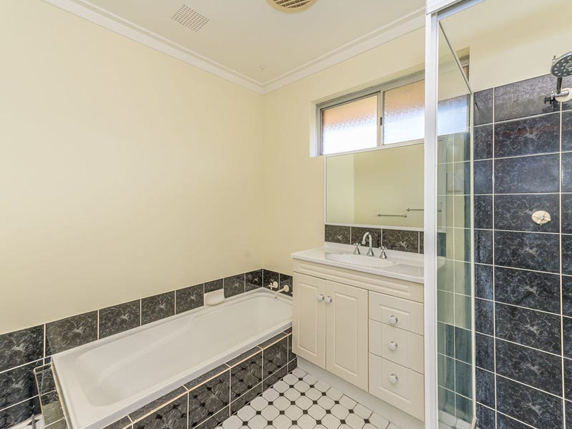 36 Farmfield Way, Morley