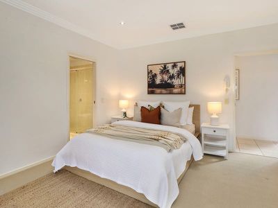 10 Crystal Waves Place, Alexandra Headland