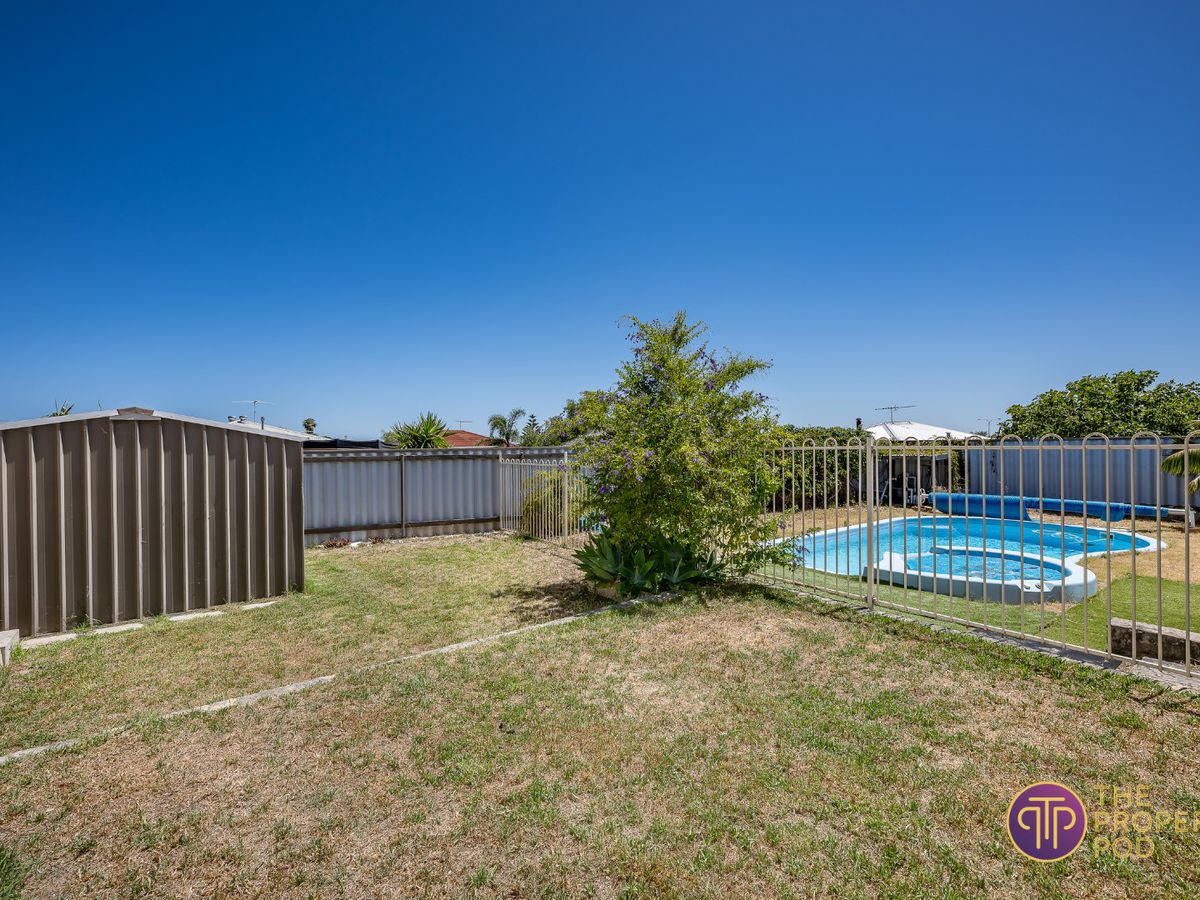 18 Santa Barbara Parade, Quinns Rocks