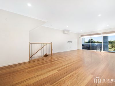 18 Barncroft crescent, Keysborough
