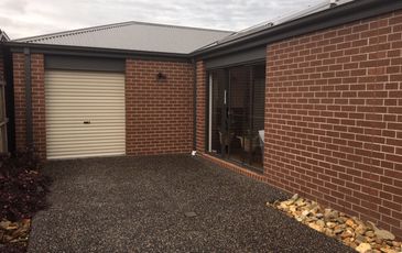 14 Cherrington Avenue, Officer
