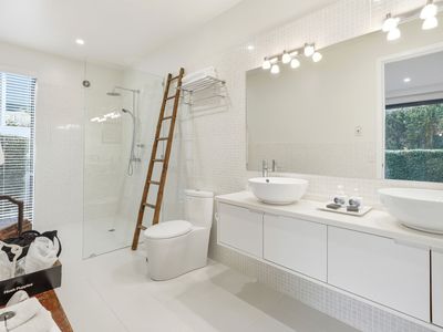 11903 Tasman Highway, Rocky Hills