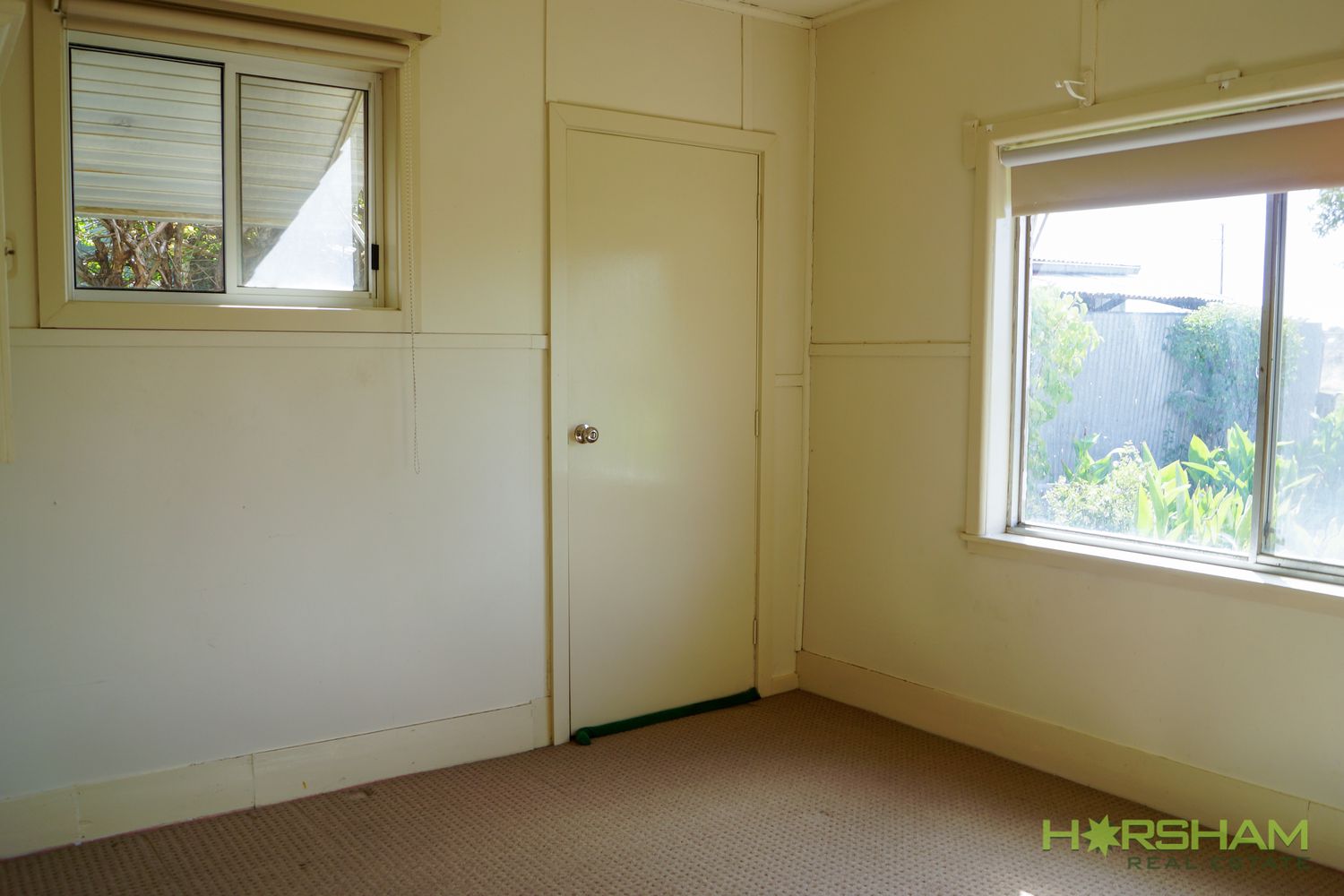 12 Railway Avenue, Horsham