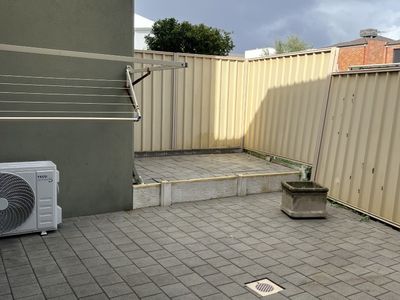 A/15 Leeder Street, Glendalough