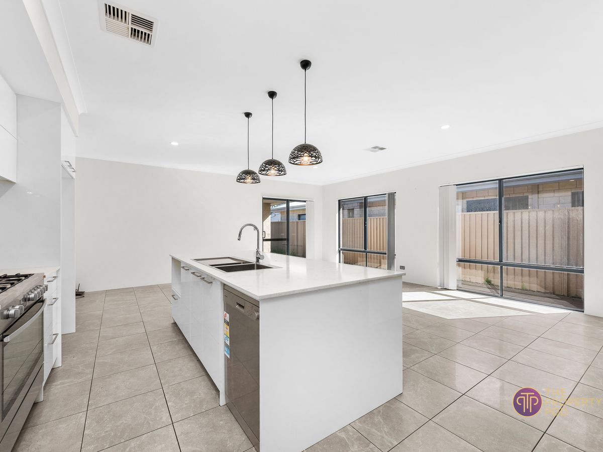 66 Lutea Loop, Hilbert