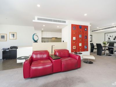 202 / 19 The Circus, Burswood