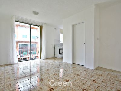 12 / 3-5 Meadow Crescent, Meadowbank