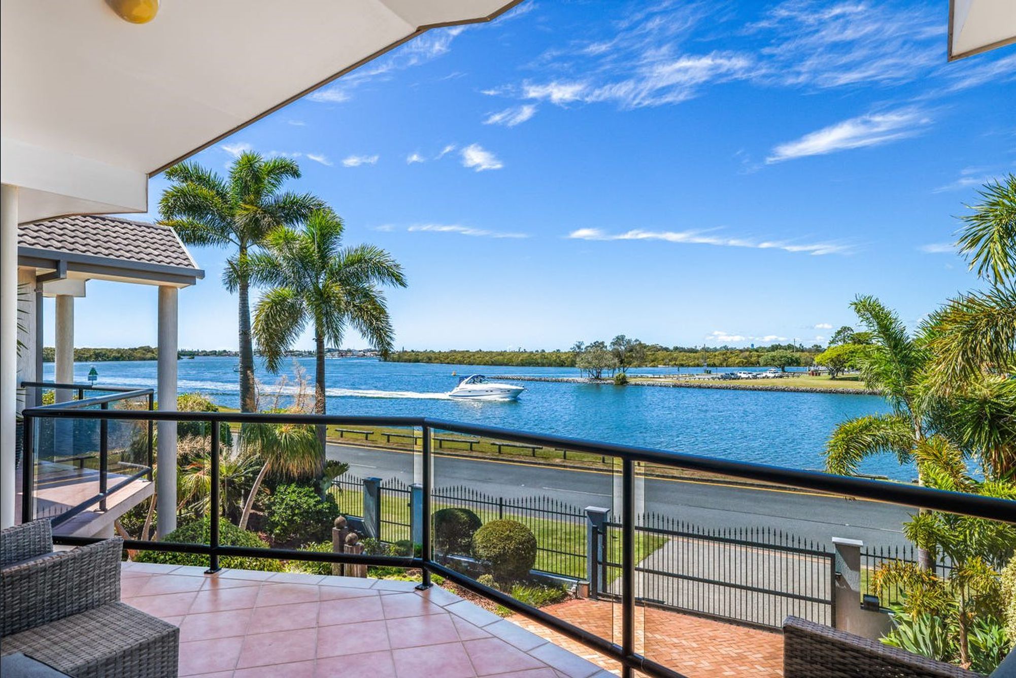 14 Pool Street, Hope Island