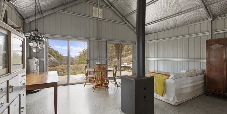 122 Delatite County, Gooram