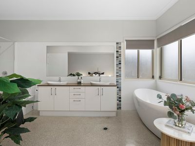 89 Watervale Parade, Wakerley