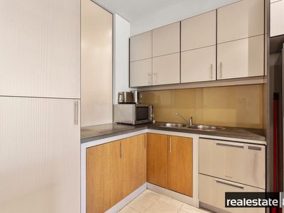 27 / 255 Adelaide Terrace, Perth