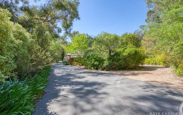 131 Beaconsfield-Emerald Road, Beaconsfield Upper