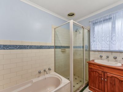 12 BURDIKIN AVENUE, Mount Gambier