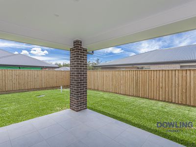 4 Midnight Avenue, Medowie