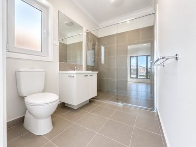 80 Riverstone Boulevard, Clyde North