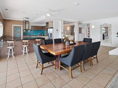 65 Wedgebill Parade, Burleigh Waters