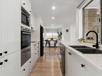 27 Bayvista Rise, Somerville