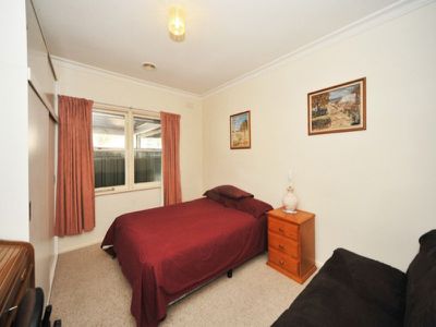 35 Danson Avenue, Kangaroo Flat