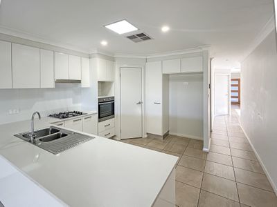62 Champagne Drive, Dubbo