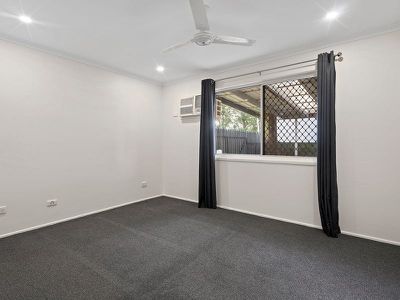16 Crestview Street, Loganlea