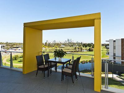 302 / 21 Bow River Cres. , Burswood