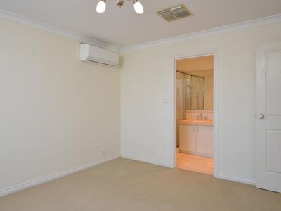 4 Heston Court, Somerville