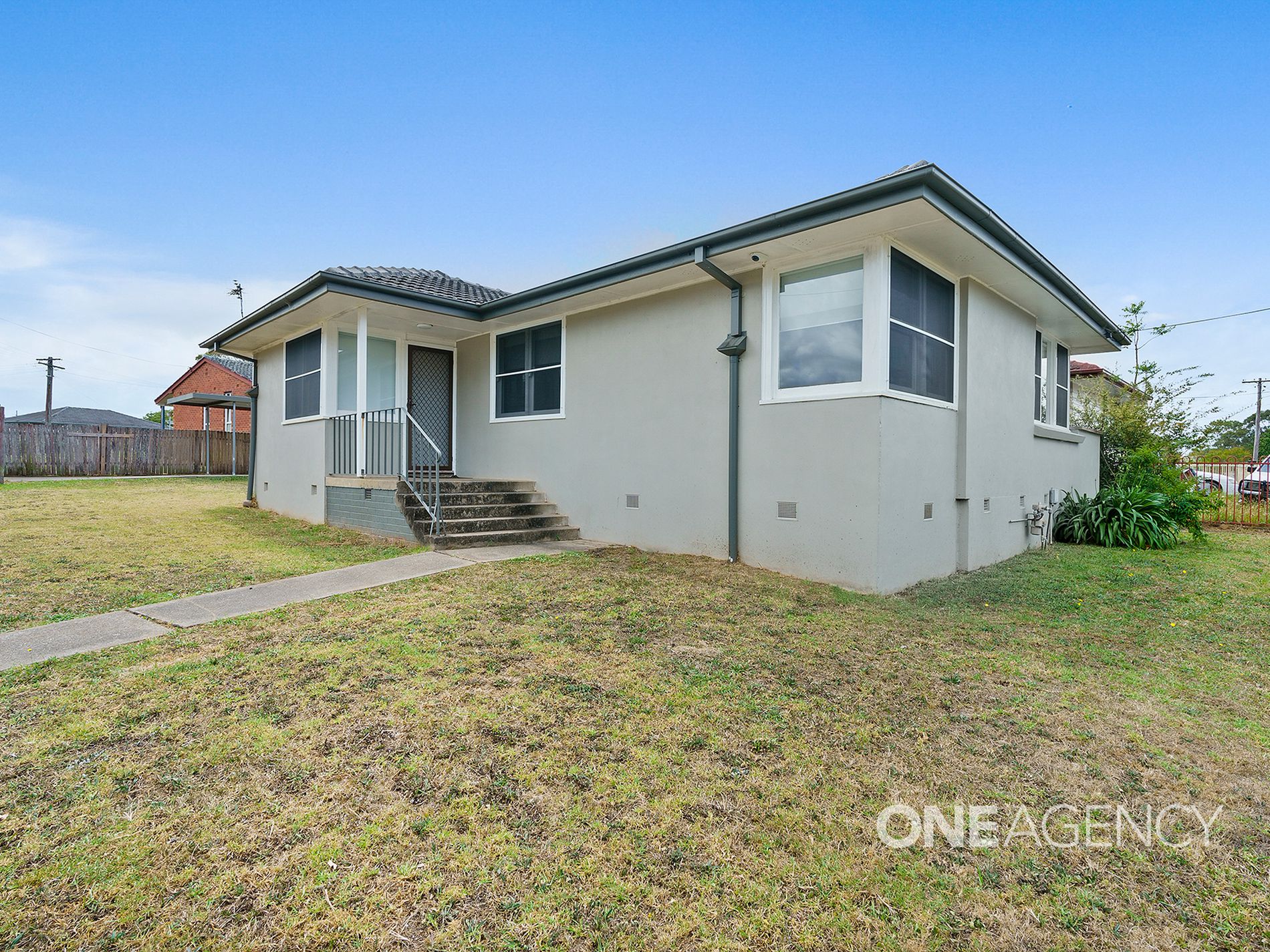 18 Queenborough Street, Nowra
