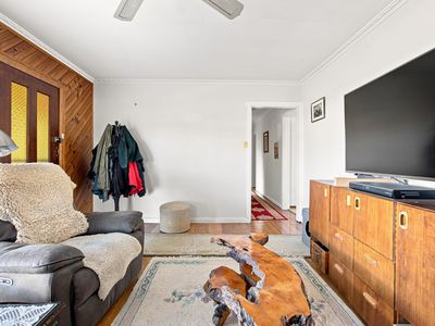 1 Geale Street, George Town
