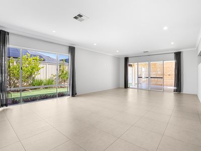 18 Camrose Pkwy, Baldivis