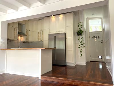 84 Safety Bay Rd, Shoalwater