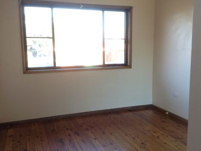 12 Buena Vista Avenue, Lake Heights