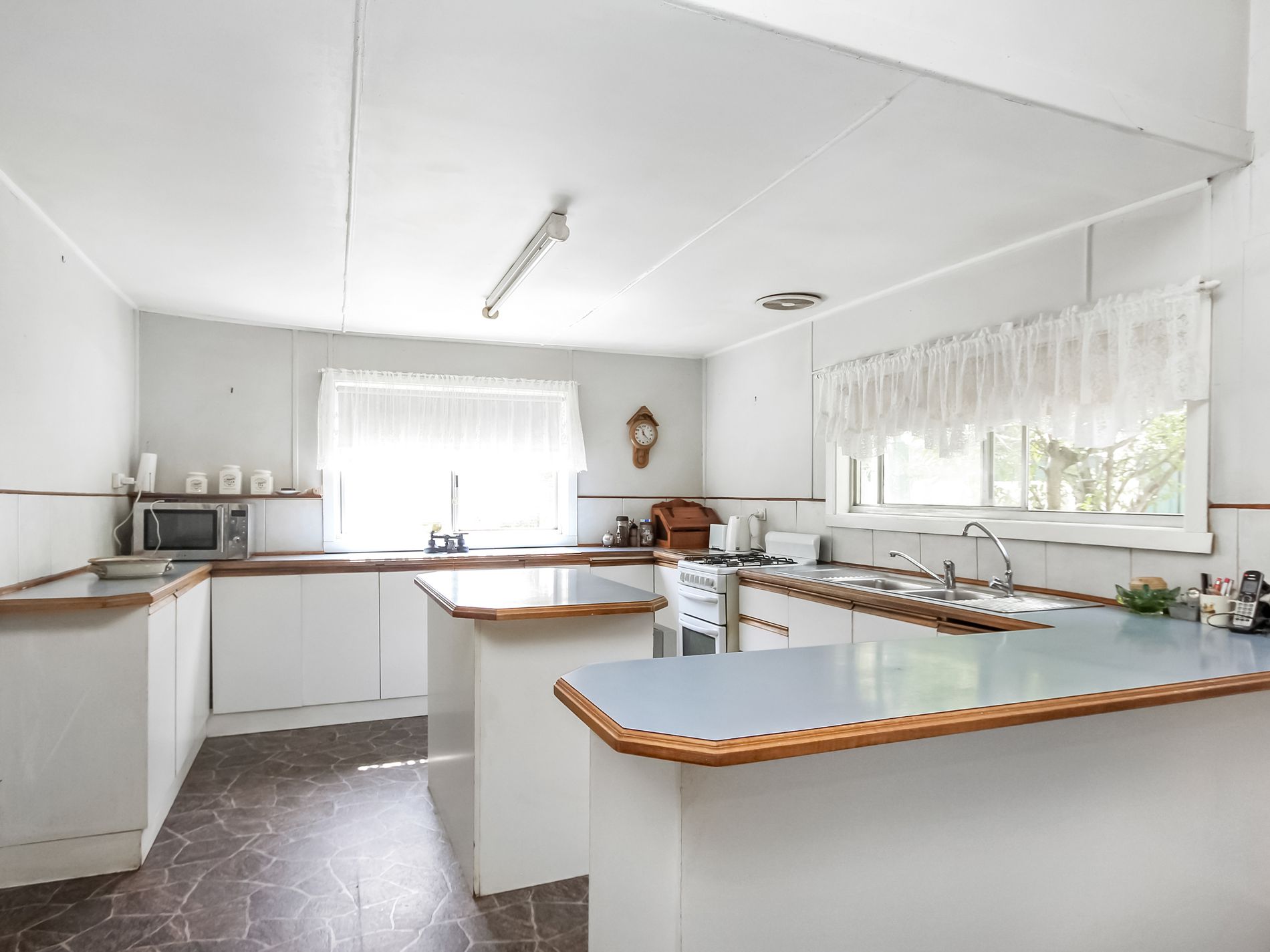 216 High Street, Heathcote