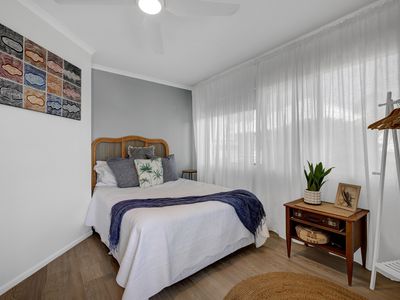 2 / 8 Sobraon Street, Sunrise Beach