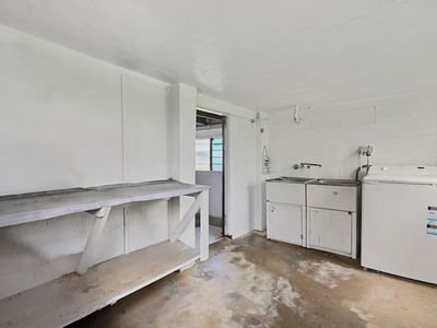 43 WATTLE STREET, Goondi Hill