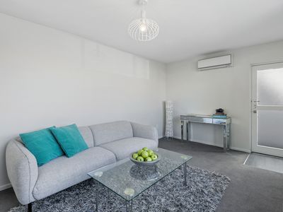 3 / 16 Lane Street, Woolston