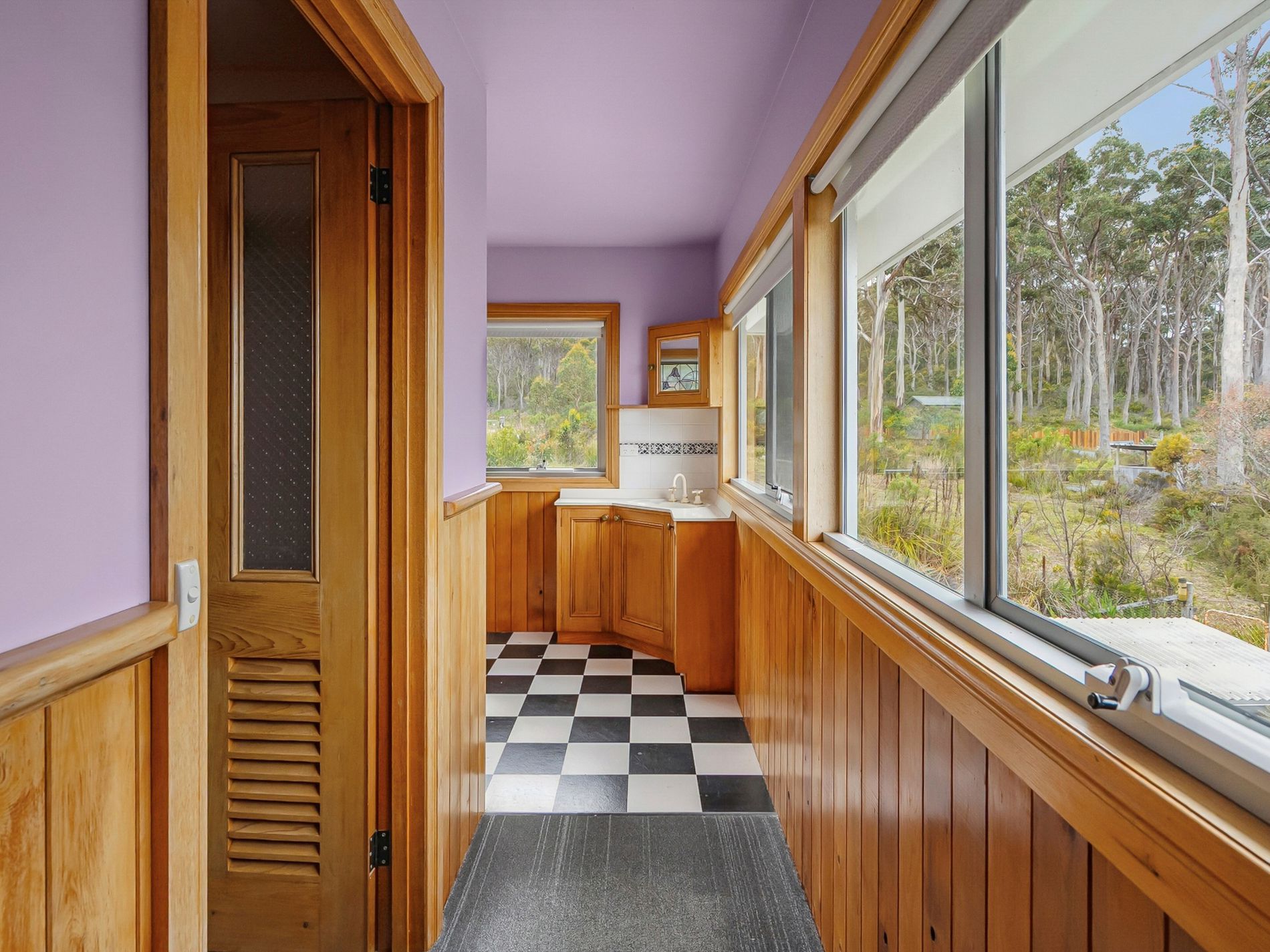 5190 Channel Highway, Gordon