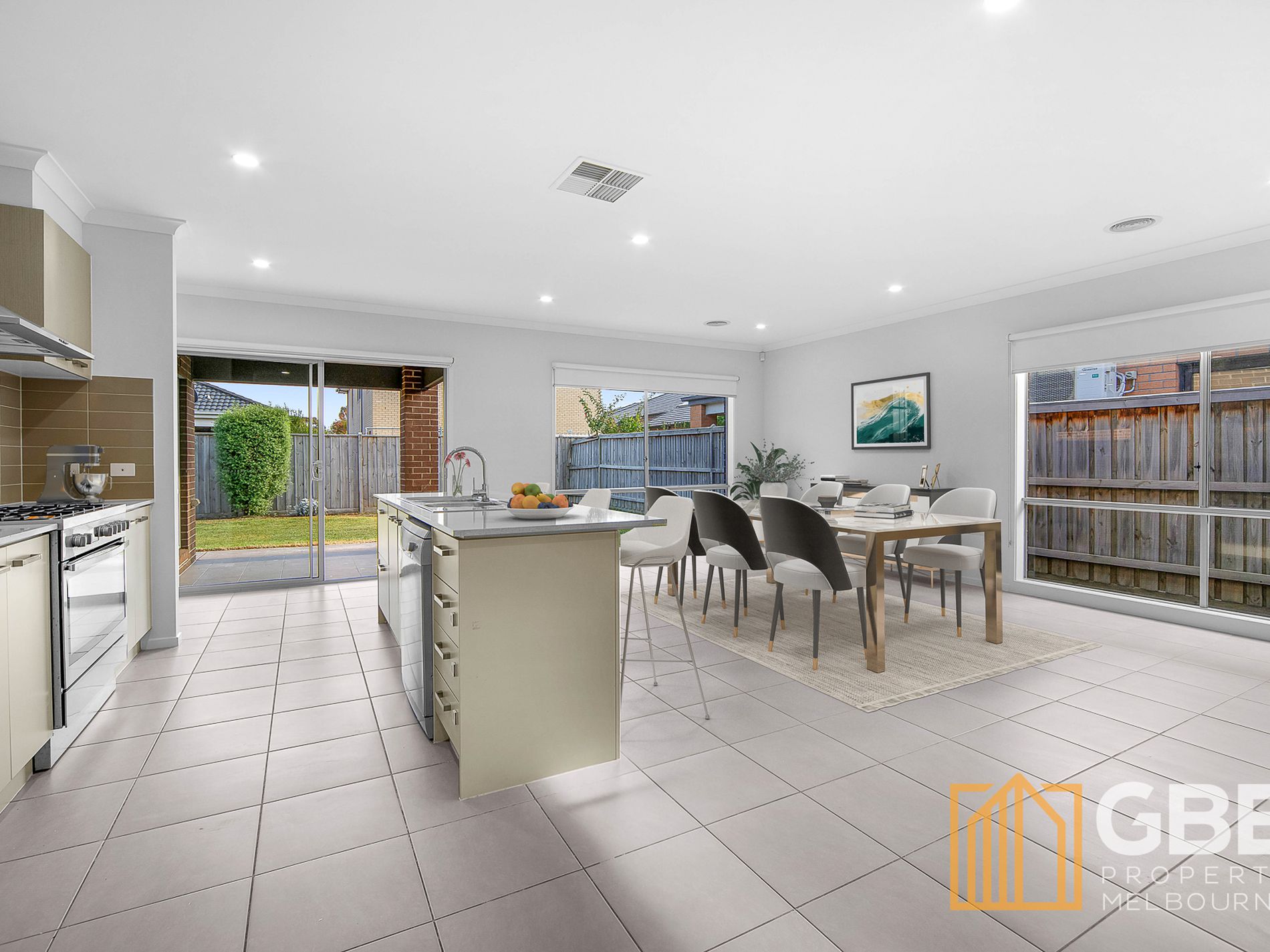 14 Ashwell Avenue, Williams Landing