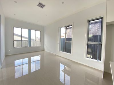 7 Crown Street, Austral