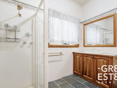 1 Dion Court, Narre Warren