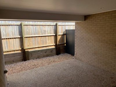 2 / 26 Summit St, Griffin